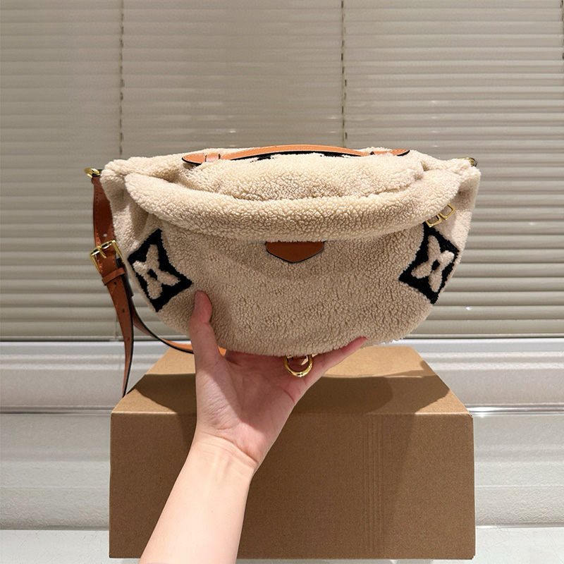 Designer bag purse plush bag crossbody bag classic letter pattern handbag catwalk with luxury bag high sense Shoulder bag 2025