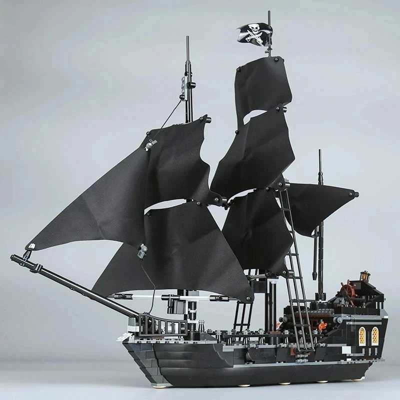 Creative Pirates The Black Pearl Ship Building Blocks Boat Model Caribbean Adventure Assemble 11 Bricks Toy Kid Adult Xmas GiftXJ250922
