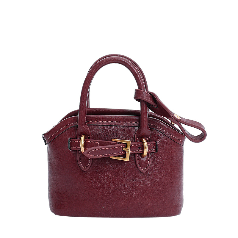 Designer bag free shipping New autumn trendy casual shoulder bag with large capacity commuting tote bag for woman black red brown