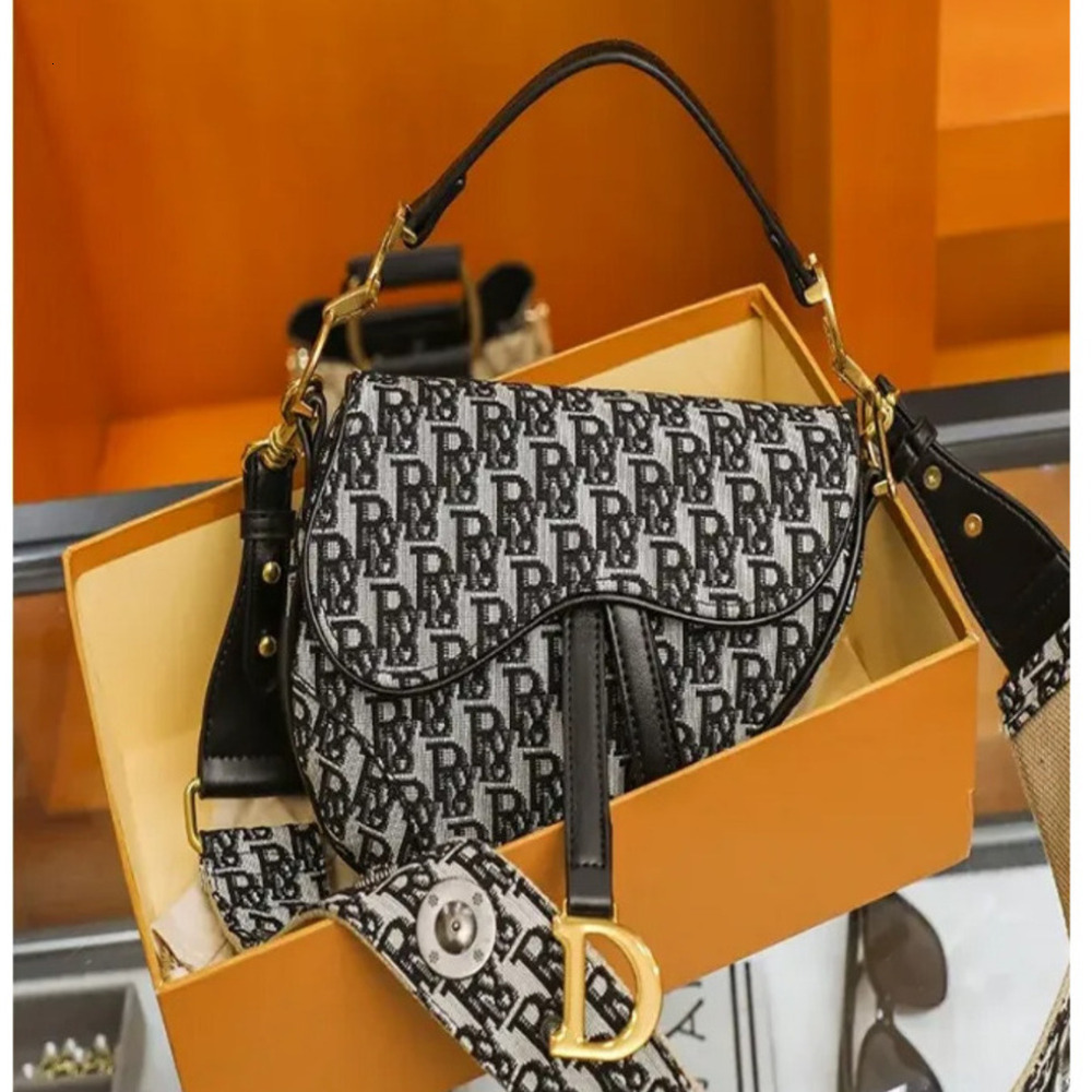 designer bags handbag saddle bag womens crossbody shoulder bag classic print leather solid color black NEW
