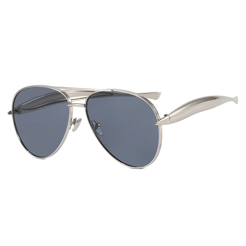 Toad-shaped sunglasses metal 2025 new retro plain sunglasses high-end female street shooting trendy sunglasses