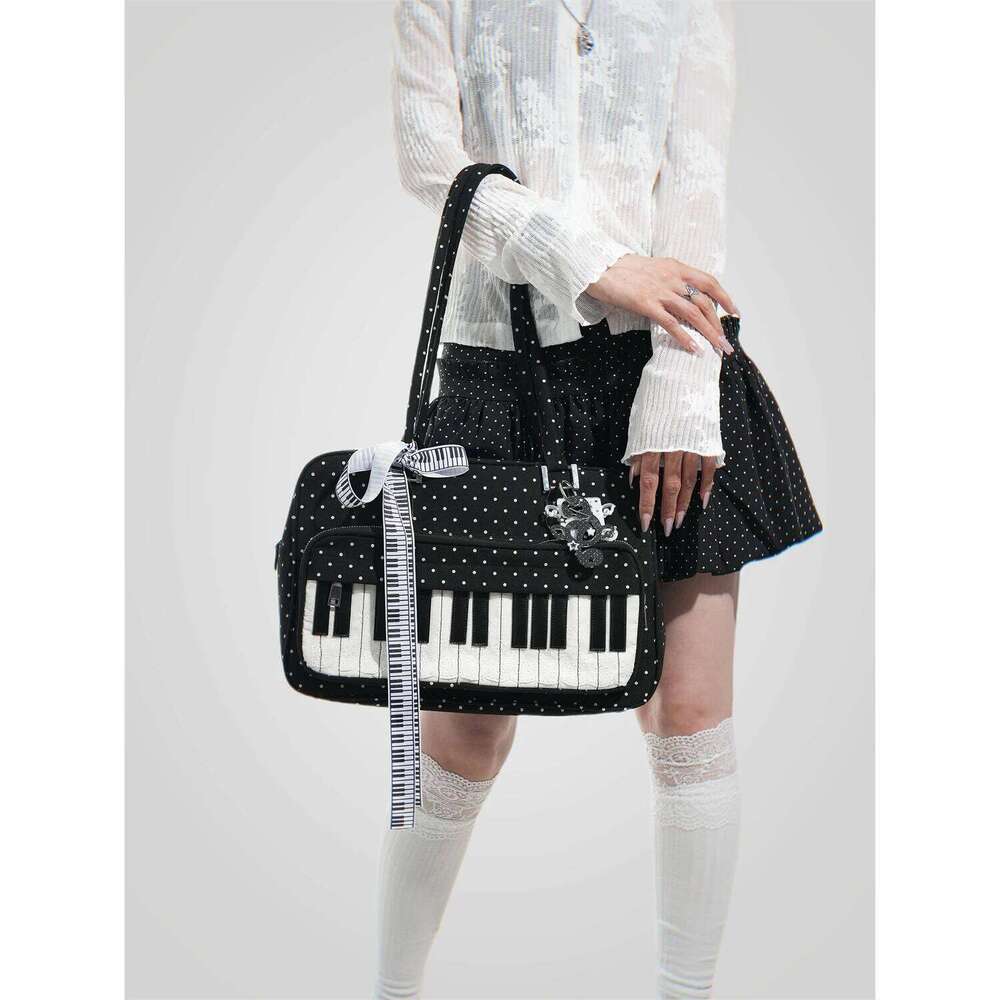 Designer Luxury European And American Fashion Personalized Abi Polka Dot Piano Appearance Design Square Women New Original Shoulder Bag Tide