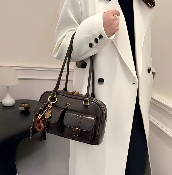 Bowling bag for women, new fashion Boston single shoulder underarm bag, versatile commuting large capacity handbag for 2025