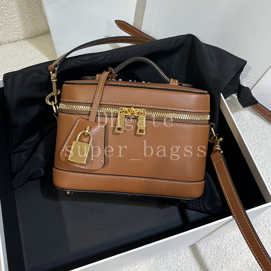 Cosmetic Bag Luxury designer bag 18CM handbag Mirror quality crossbody bag genuine leather shoulder bag with box 25C119462A