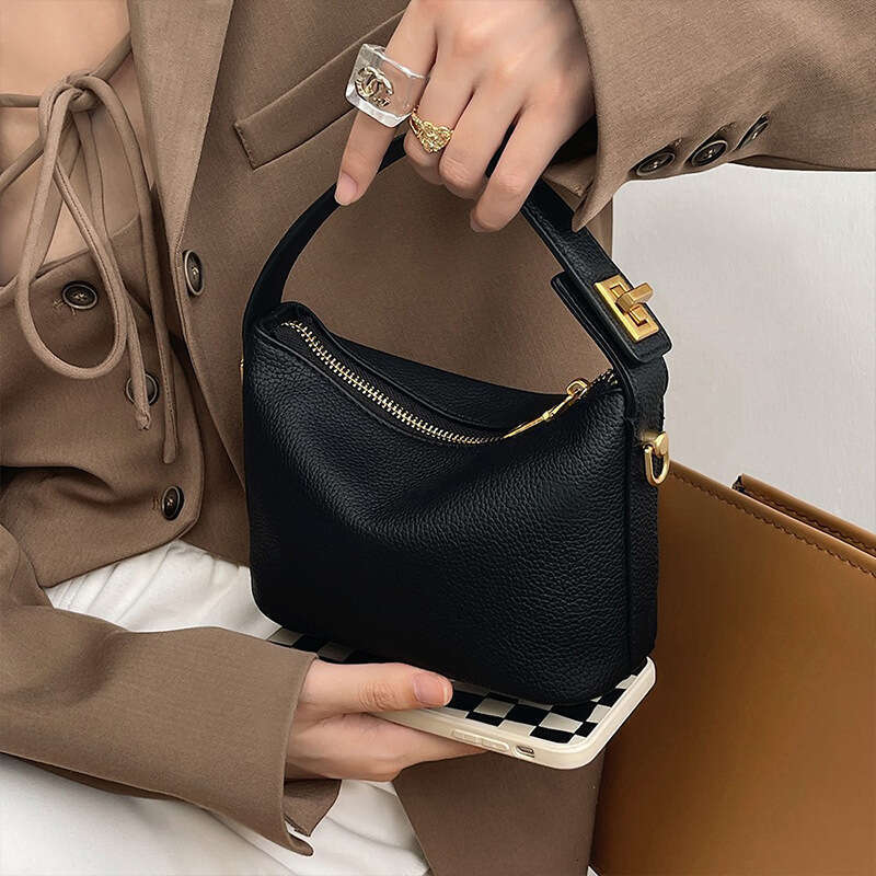 Niche Design High-End for Women Black Crossbody Small Bag 2025 New Simple Soft Leather Ladies Handbag - view 4