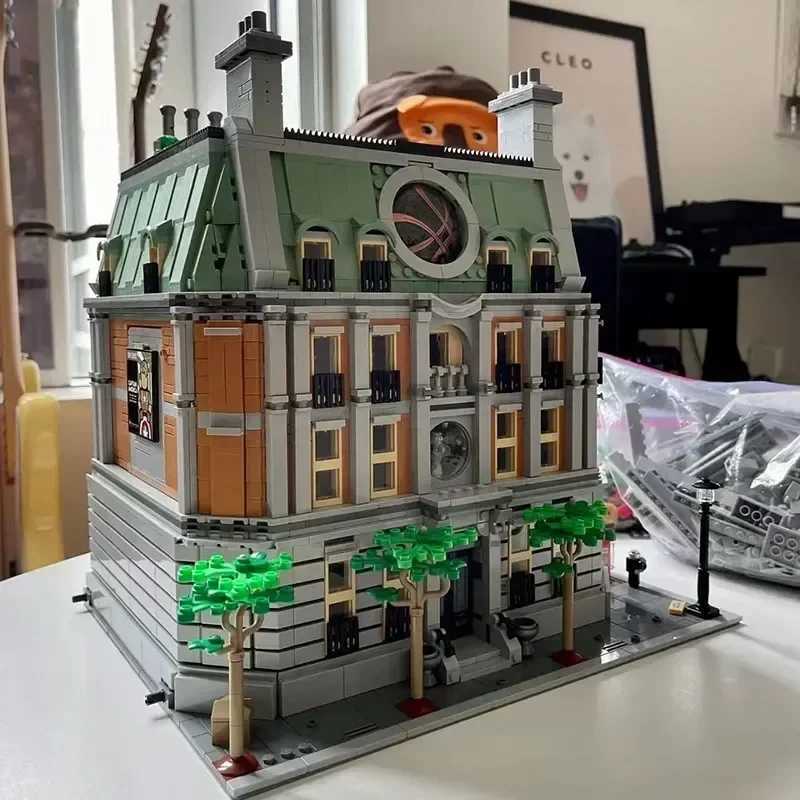 2708pcs Modern Urban Streetscape 76218 Model Building Block Assembly Brick Architecture Christmas Toys Boy Kids Birthday GiftsXJ250922 - view 5