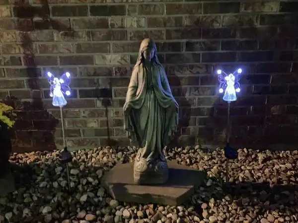 New Solar Angel Lights Outdoor Garden Decoration Landscape Housewarming Gift Cemetery Led Stake Lawn Yard Patio Solar Night Lamp C250922