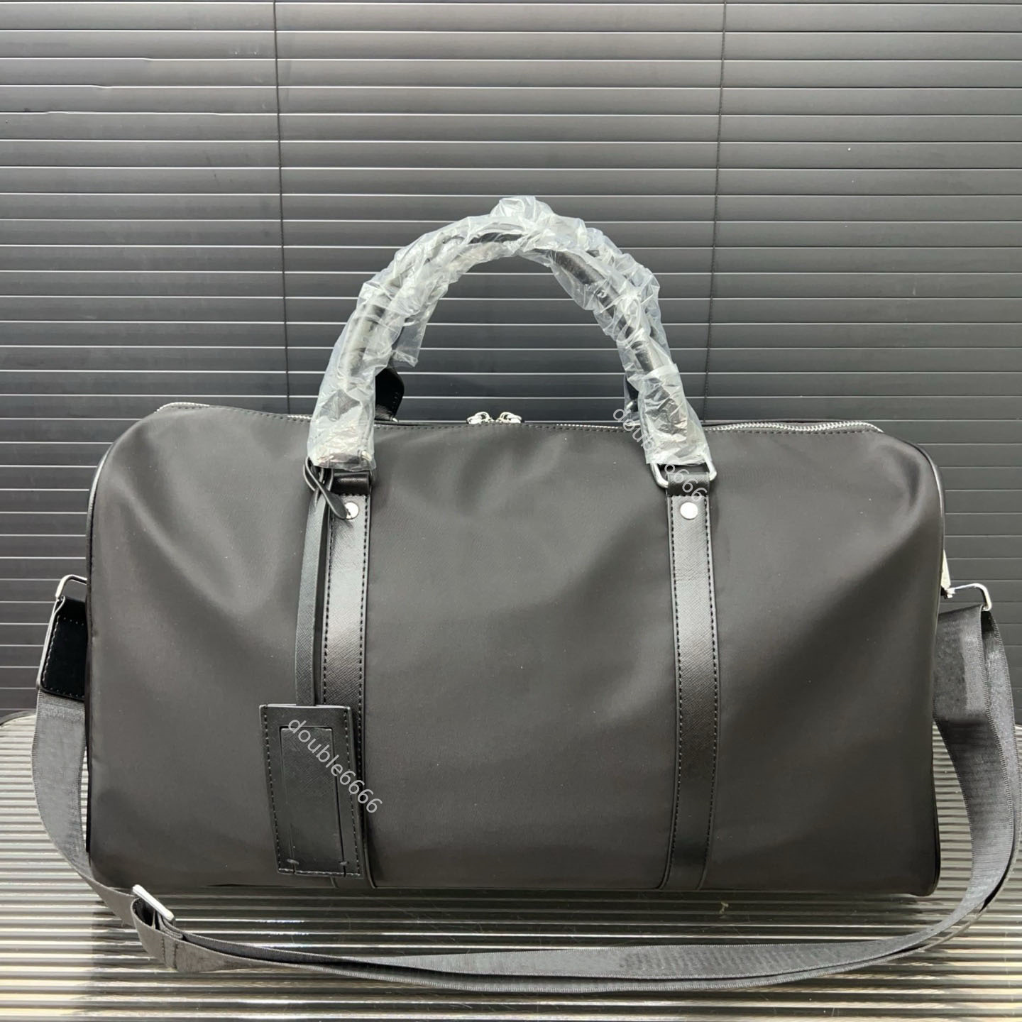 Designer Men Fashion Duffle Bag Triple Black Nylon Travel Bags men Handle Luggage Gentleman Business Tote with Shoulder Strap messenger bag shoulder bag Camping bag