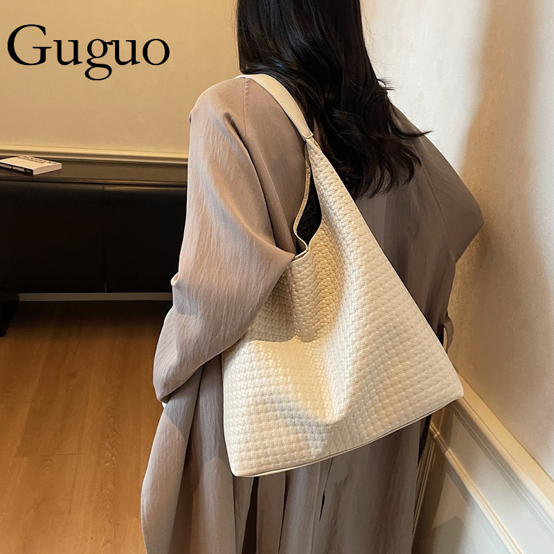 Guguo Designer Bag Vintage Large Capacity Bag Luxury Bag For Women 2025 Trendy Fashion New Simple Shoulder Bag Woven Pattern Casual Commuter Tote Bag