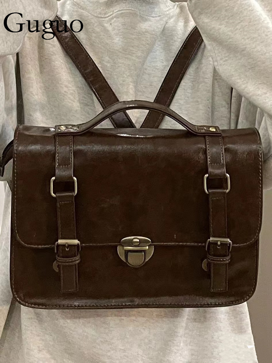 Guguo Designer Luxury Bag Bag Student Backpack Autumn Winter Vintage Buckle Messenger Bag College Style Class Bag Fashion Commuter Briefcase Crossbody