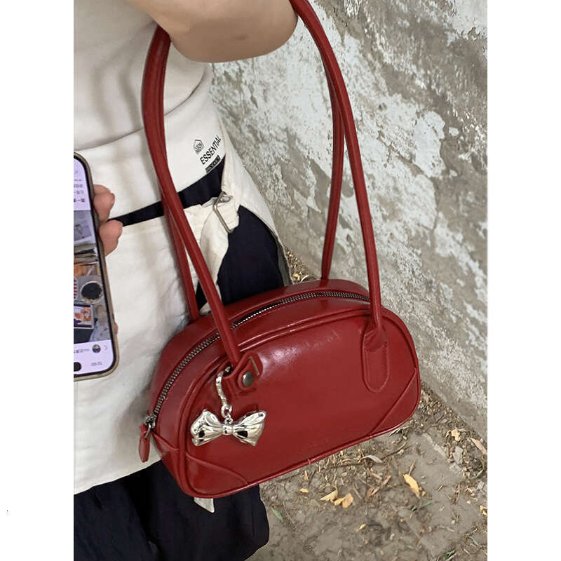 Niche Handheld Bowling for Women 2025 New Underarm Single Shoulder Red Wedding Bag