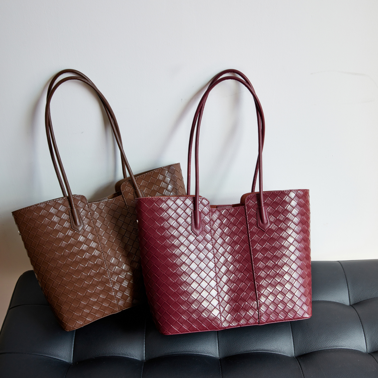 2025 Autumn New Exquisite and Simple Design Large Capacity Japanese Fashion Leisure Crossbody Bag Retro Multi functional Student Small Square Shoulder