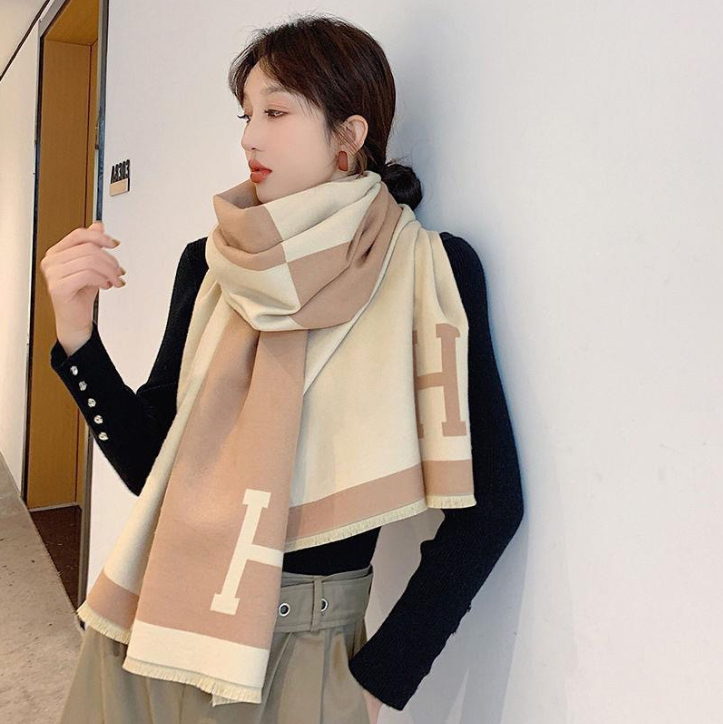Women's autumn and winter new cashmere blended two-color warm shawl, thickened long scarf, high-end, fashionable and versatile