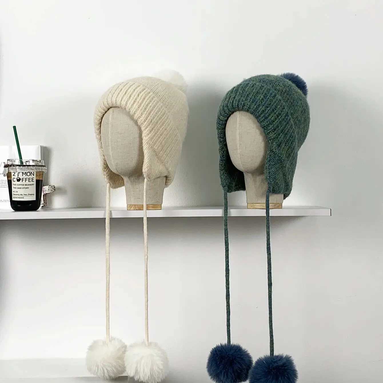 Mixed Color PP Knit Hat Fashionable Winter Warm EarProtecting Lei Feng Hat with PP Tie Wool Knitted Hat for Wen Y250920