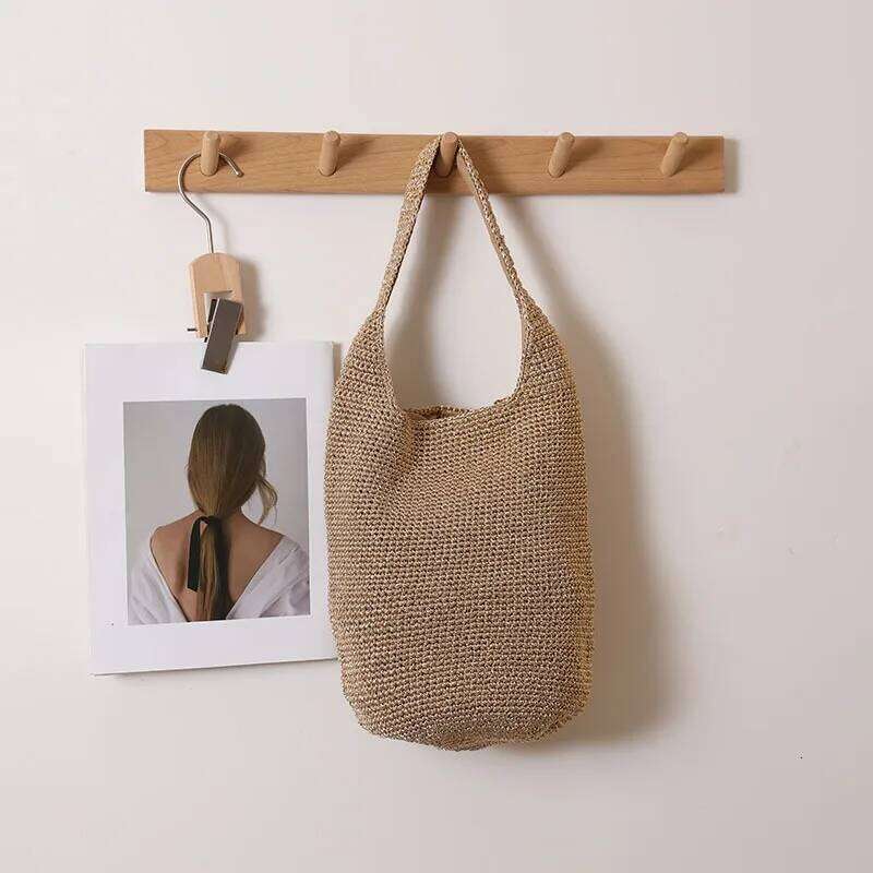 Designer Luxury Leisure Large Capacity Shoulder Woven Bag Hand Held Water Bucket Vacation Beach Versatile Women S Bags