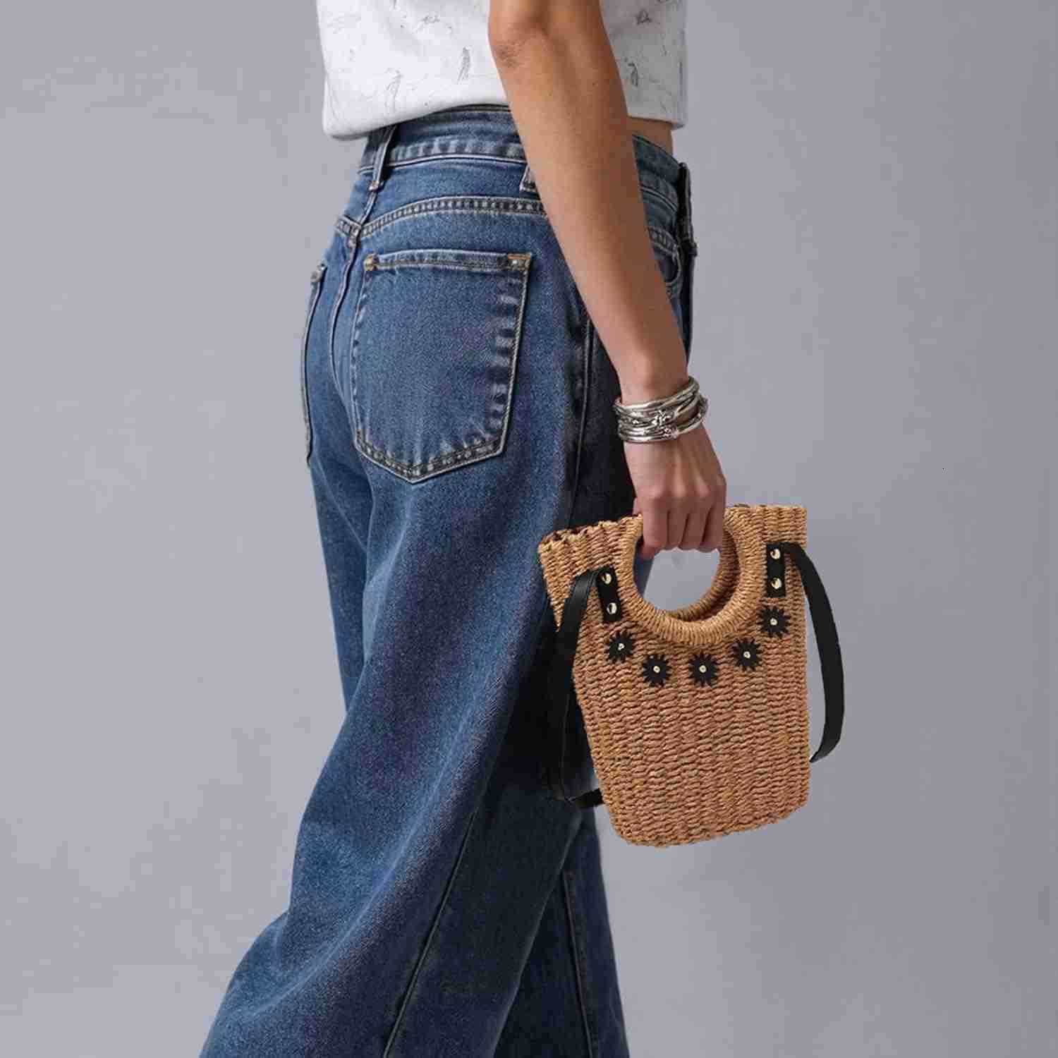 Small Beach Purse Straw Bag Vacation Handbags Summer Woven Straw Purse Tote Bucket Shoulder Bag Cute Purses For WomenZ250922