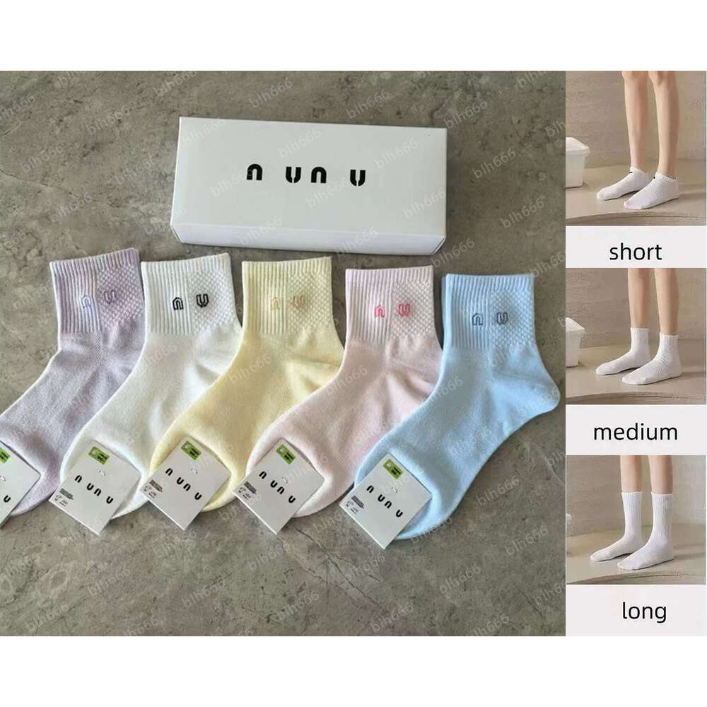 Socks Designer Womens Mens Socks Luxury Sports Socks Pure Cotton Casual Black, White, Grey Fashionable Socks and Stockings Mid-length socks 5 Pair