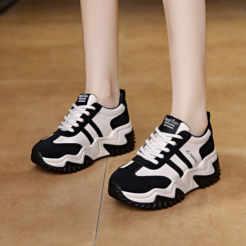 Women's Designer Running Trainers: Stylish Athletic Footwear in Red Color