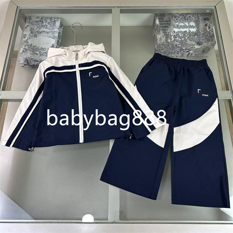 Children's designer kids sportswear fashion brand classic patterns long-sleeved children's clothing luxurious outdoor casual joggers two-piece set kids clothing A7