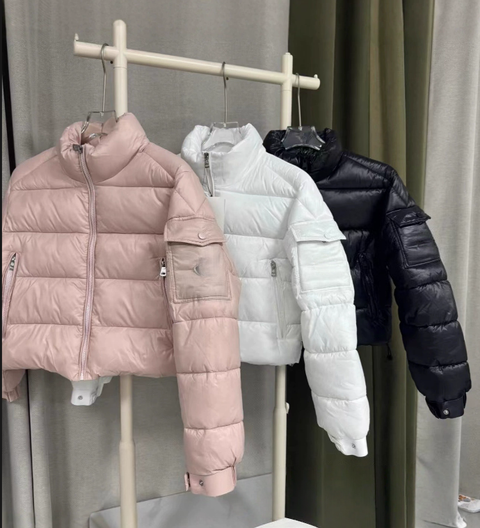 Designer Womens Jacket designer woman coat Winter Parkas hoodies Puffer Jacket fashion Warm Windbreaker Coat Letter Style For Lady Casual women Outwears