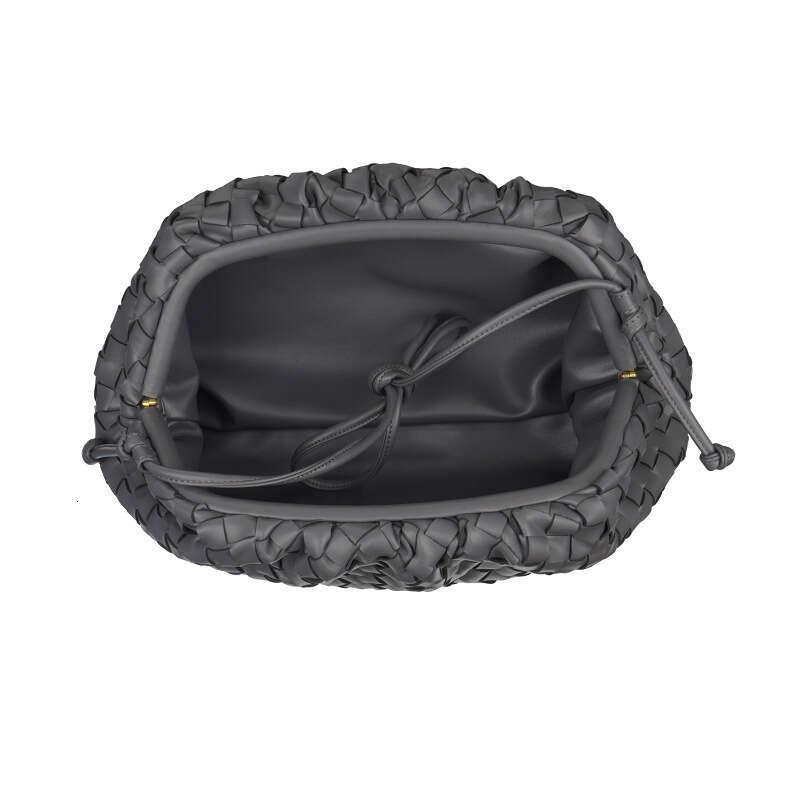 Cloud New Woven Large Capacity Simple Handheld Dumpling Bag for Women