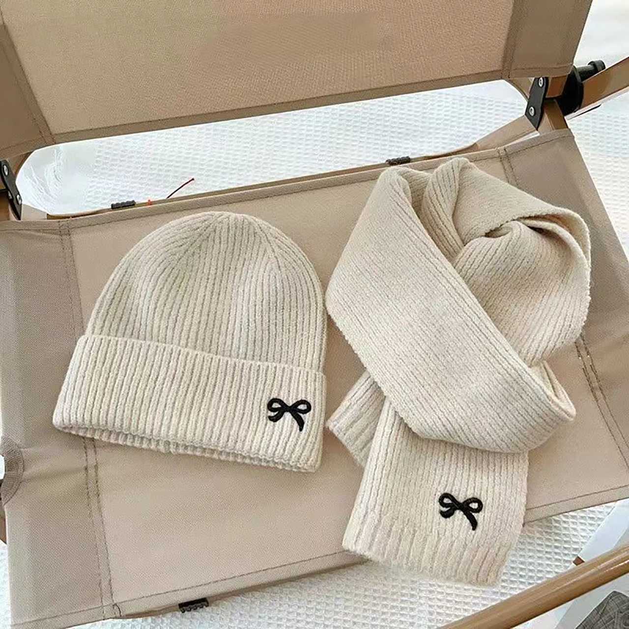 2Pcs Solid Color Children Hat Scarf Set Embroidered Bow Winter Knitted Woolen Beanie Kids Girls Boys Windproof Cap Scarves Z251029