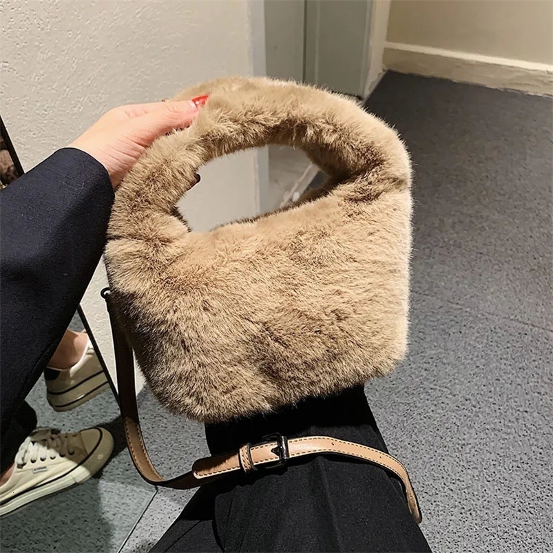 Evening Bags Woman Bags Winter Faux Fur Purse Handbag Fashion Warm Soft Mini Fluffy Bag Casual Cute Female Crossbody Shoulder Plush Bag 231030