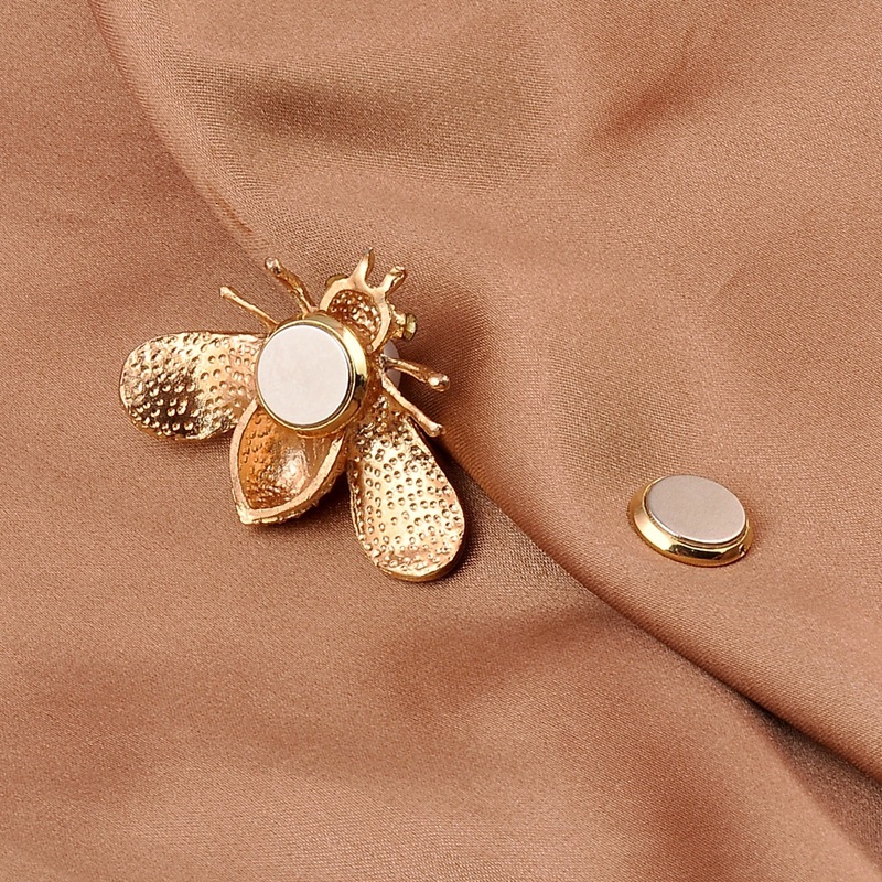 Non-Damaging Clothes Magnetic Bee Pearl Magnet Anti-Exposure Brooch