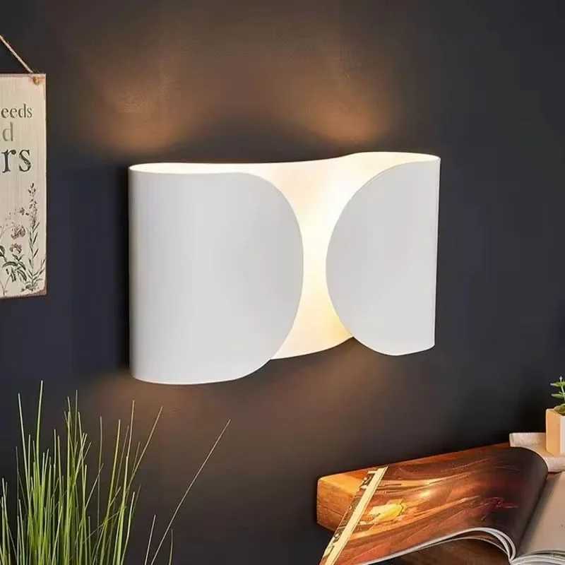 Delicate Italian Simple Led Wall Lamp Modern Wall Light Indoor Decor for Bedroom Bedside Aisle Black Gold White Metal Wall Lamp C251124