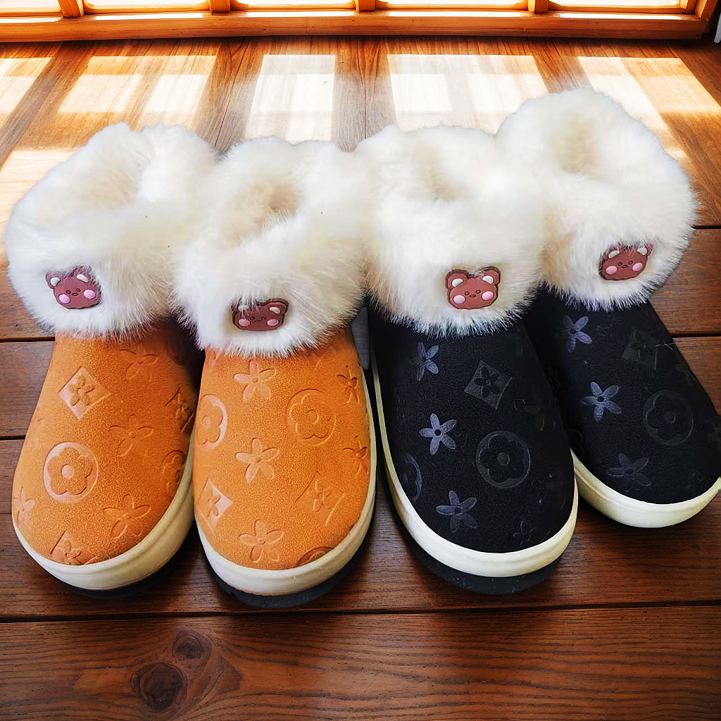 Designer shoes free shipping New children's slippers with anti slip soft bottom for home wear and plush insulation thick bottom cotton slippers