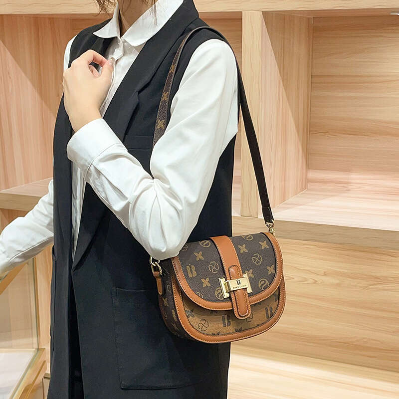 Saddle for Women 2025 New Style Old Flower Color Block Texture Versatile High-end Women's Shoulder Crossbody Small Bag