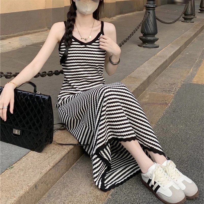 V-neck Striped Spaghetti Straps Knitted Dress Womens Summer Long A- line Dress 240715