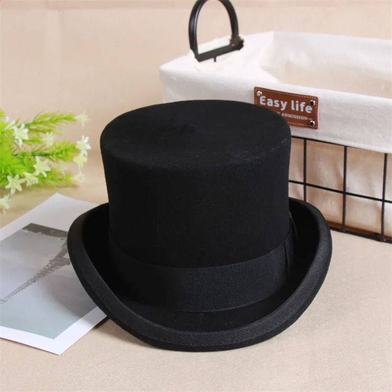 2024 Wool Flat Man Top Hat Fashion Fedora Hats Versatile Panama Magician Cap Gentleman Cylinder Strap Steampunk Unisex Elegant 250417bj