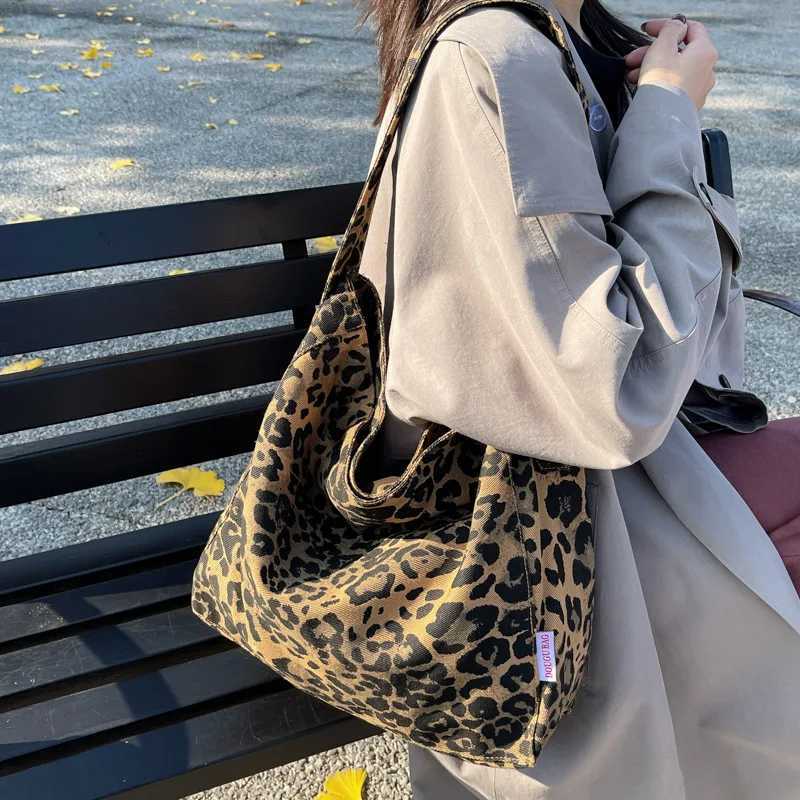 Vintage Leopard Canvas Shoulder Shopper Bag for Women 2025 Large Woman Tote Bag Fashion Designer Female Handbags Purses BolsasXJ250923