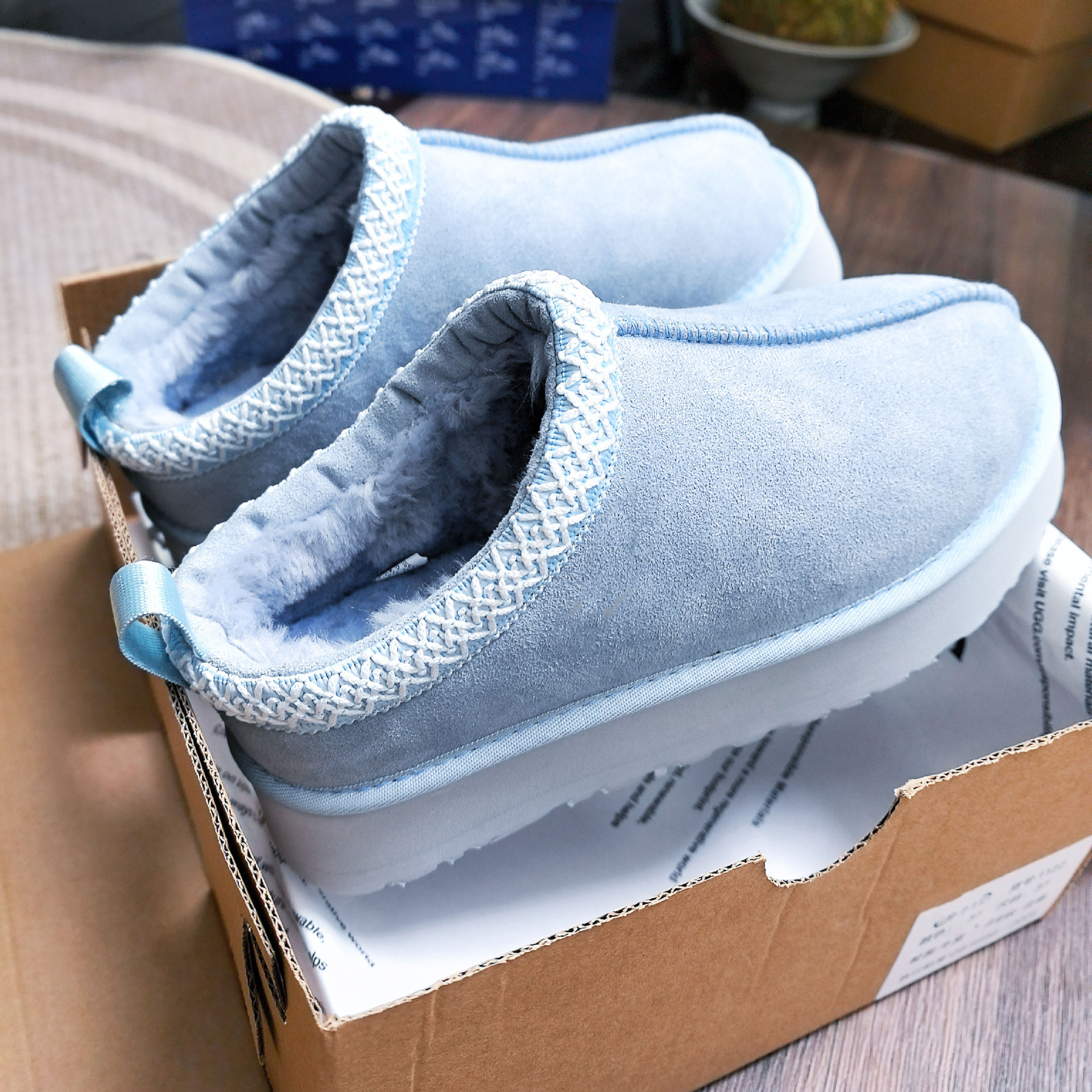 Brown Leather Mens Thigh-High Boots Cozy Wool-Lined Outdoor Footwear