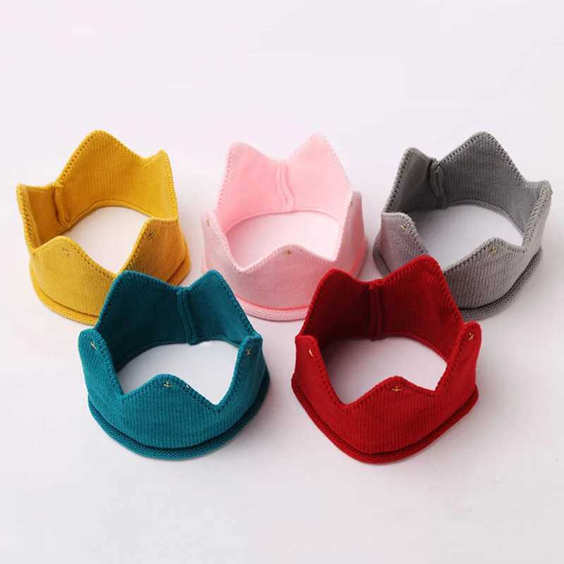 Knitted Crown Soft Cotton Baby Winter Hat Cap Newborn Photography Props For Birthday Party Decor Accesssories Z251029