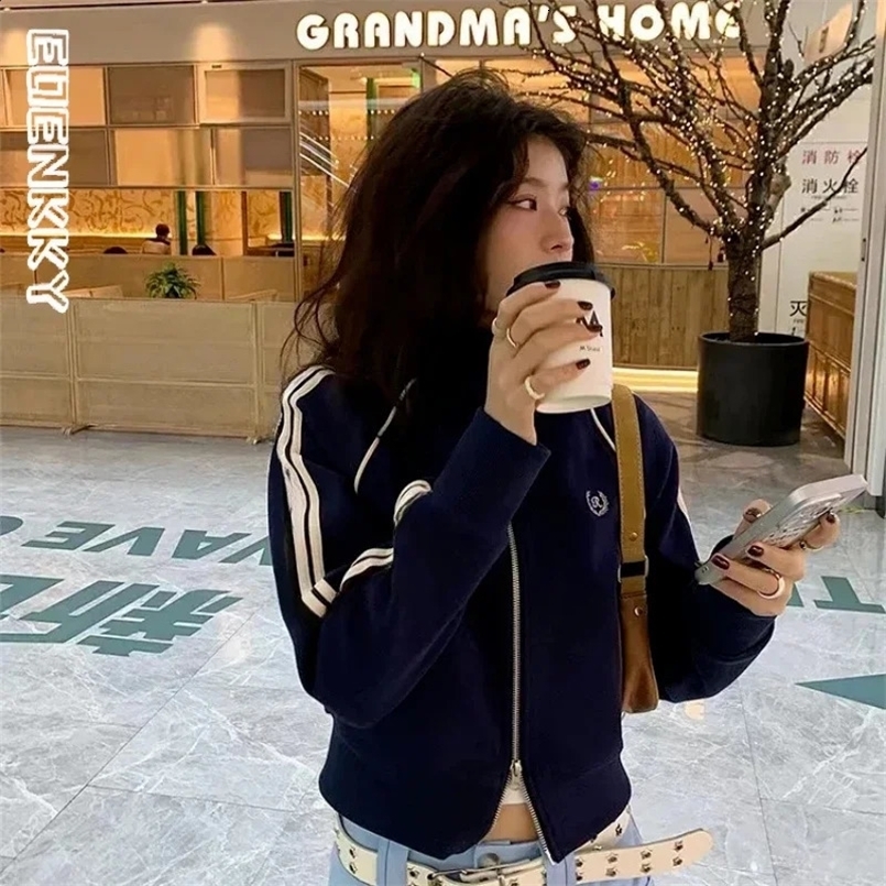 Cropped Track Jacket Women Loose Zipper Short Varsity Jackets Female Korean Style Streetwear Stripe Embroidery Coat Casual 240827