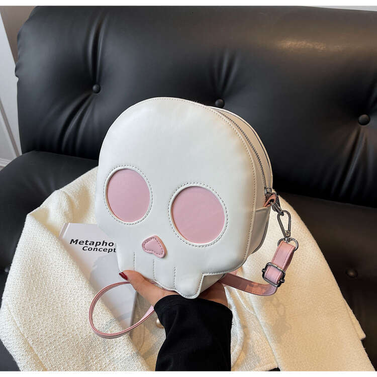 2025 New Single Shoulder Women's Chic Small Quirky Personality Crossbody Halloween Large Capacity Skull Bag for Women