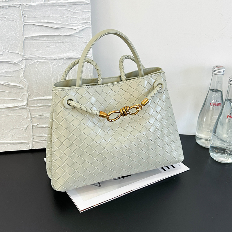 2025 Women's Bag Luxury Bag Fashion Simple New Designer Bag Vintage Elegant Crossbody Bag Simple Texture Handbag Fashion Commuter Bag for Women S
