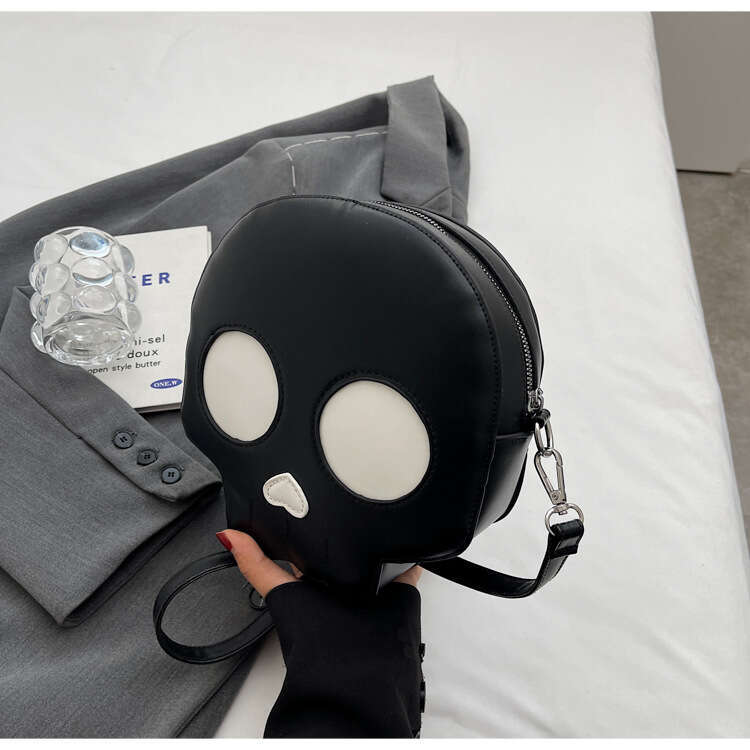 2025 New Single Shoulder Women's Chic Small Quirky Personality Crossbody Halloween Large Capacity Skull Bag for Women