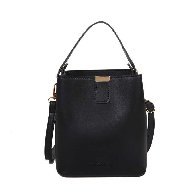 Best Seller Designer Bag Fashion Fresh Summer Small Women's New Trendy Stylish Internet Celebrity Popular Handbag Cssbody Bucket Bag
