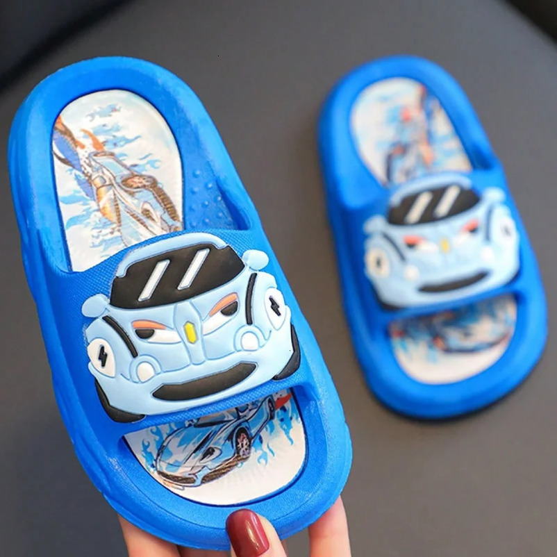 Summer childrens slippers Car cartoon bathroom slippers Casual beach slippers 250408