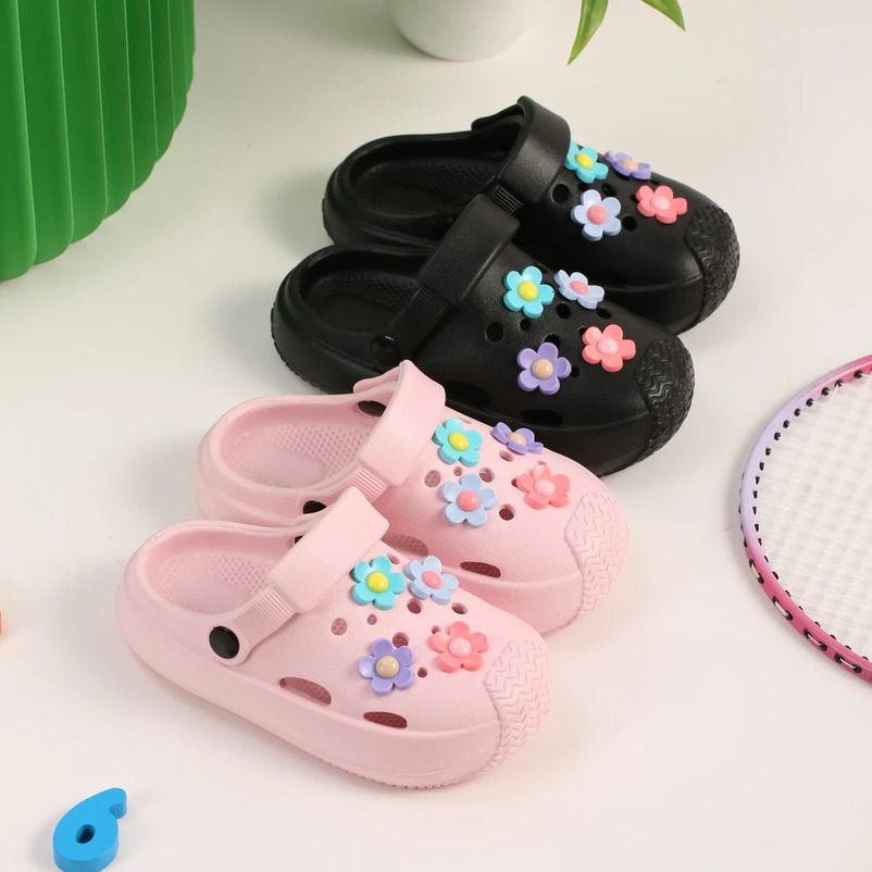 Summer Kids Home Slippers Childrens Shoes Slippers Soft Anti-Skid Flower DIY Hole Shoes for Boys Girls Beach Shoes 250408