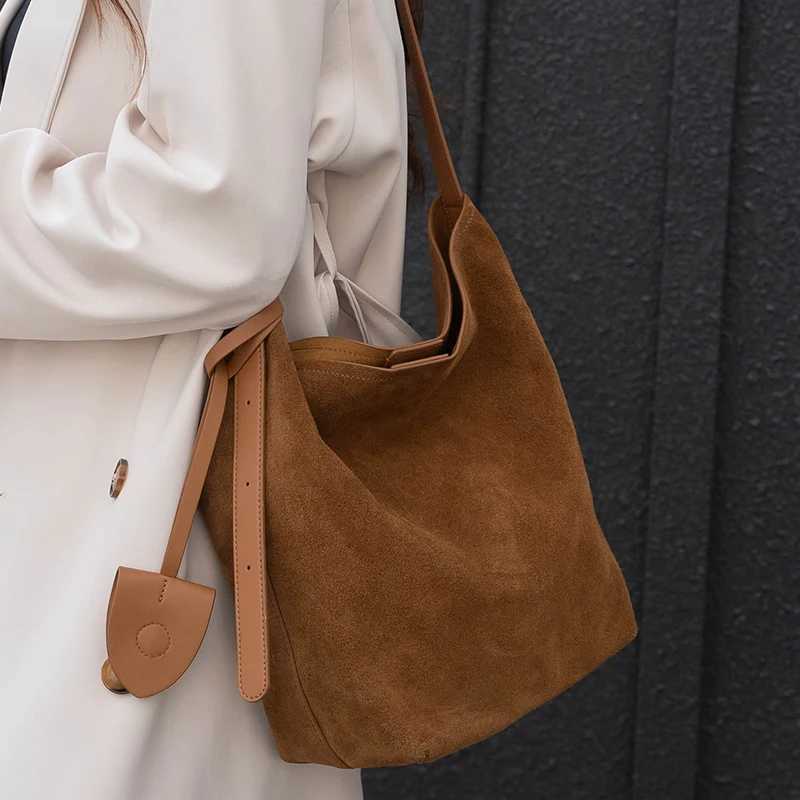 2025 Autumn and winter womens topgrain suede leather handbag Large Capactiy commuting Shoulder Bag designer luxury brand bag J251025