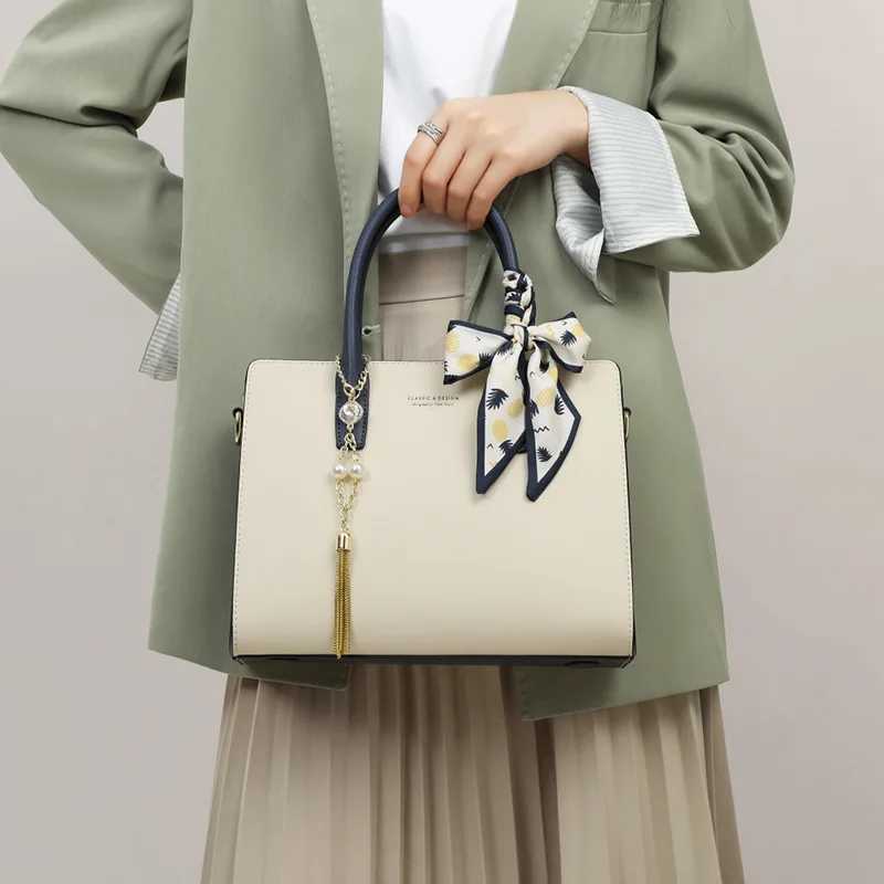 Womens Work Handbag Niche Leather Handbag Premium Texture Large Capacity Crossbody Bag Soft and Spacious J251025