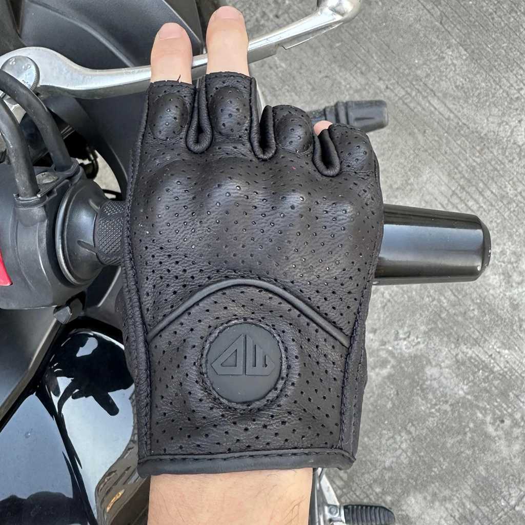 Leather Motorcycle Gloves Breathable Motocross Riding Gloves Moto Summer Racing All Season Guantes Red Half Finger Luva Motor J250922
