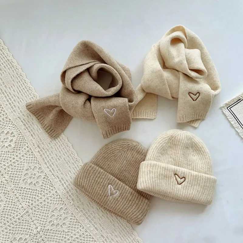 Solid Color Kids Knitted Hat Scarf Love Heart Embroidery Autumn Winter Warm Baby Beanie Outdoor Anticold Boys Girls Cap Scarves Z251029