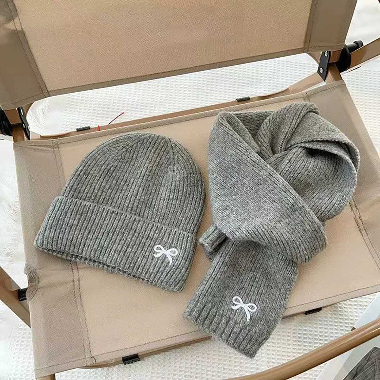 2Pcs Solid Color Children Hat Scarf Set Embroidered Bow Winter Knitted Woolen Beanie Kids Girls Boys Windproof Cap Scarves Z251029