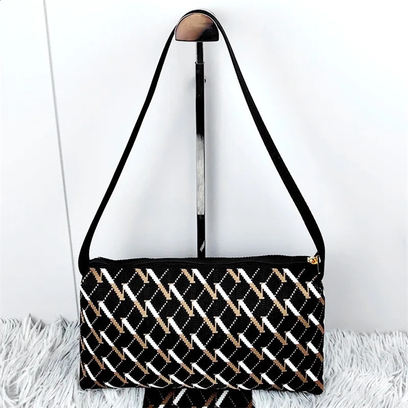 ins Handmade Knit Handbag with zippe Women Mini Shoulder Bag Female Black and white Twill Tote Bag Student Cell Phone Package 240909