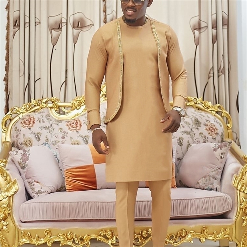 2024 African Traditional Mens Set Elegant and Fashionable Mens Suit Casual Embroidery Two Piece Set Mens Suit Kaftan 240830